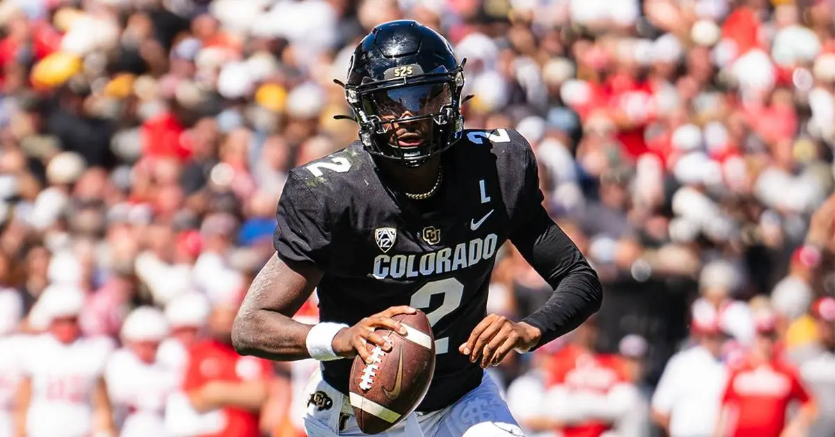 Colorado Football Quarterback Shedeur snders warming up before North Dakota State Game